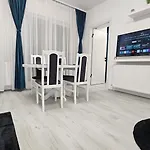 New World Militari Grand Studio 3